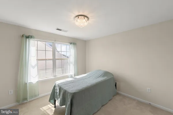 $549,500 | 122 Vincent Drive, Stephens City, VA 22655