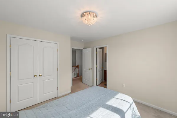 $549,500 | 122 Vincent Drive, Stephens City, VA 22655