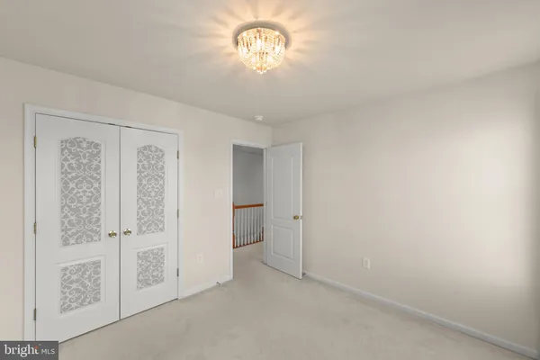 $549,500 | 122 Vincent Drive, Stephens City, VA 22655