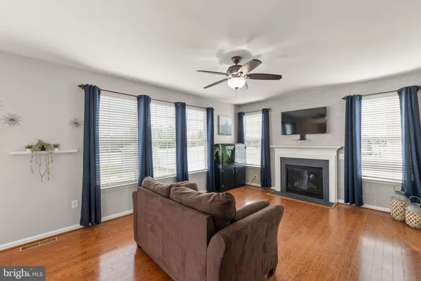 $549,500 | 122 Vincent Drive, Stephens City, VA 22655