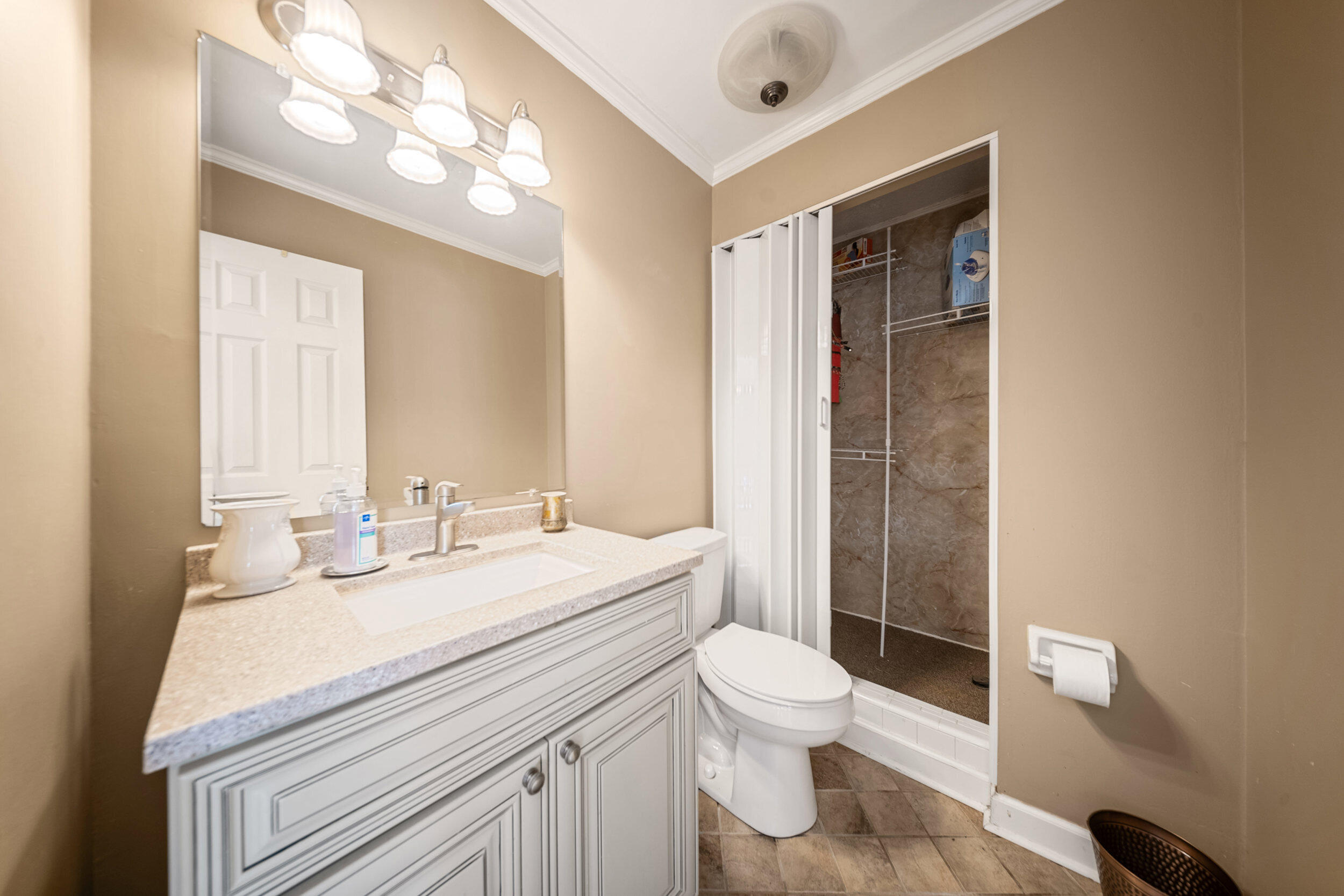 157 State Rd S-5-452 Bamberg, SC 29003 - Photo 18 of 29 157 Charles St half bath