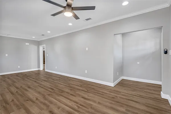 $2,200 | 430 North Hutcheson Street, Houston, TX 77003