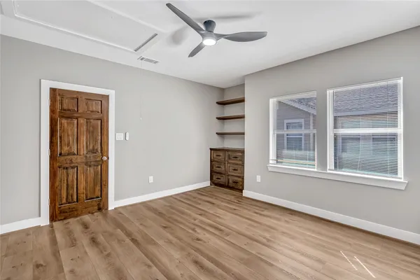 $2,200 | 430 North Hutcheson Street, Houston, TX 77003