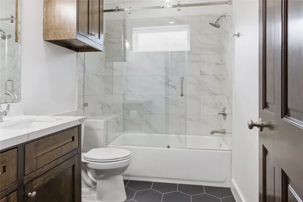 $2,200 | 430 North Hutcheson Street, Houston, TX 77003