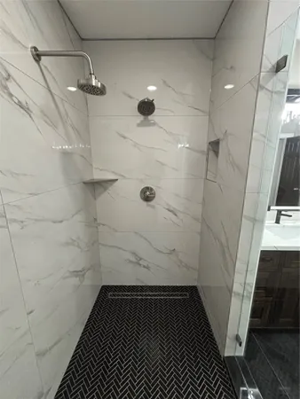 $2,200 | 430 North Hutcheson Street, Houston, TX 77003