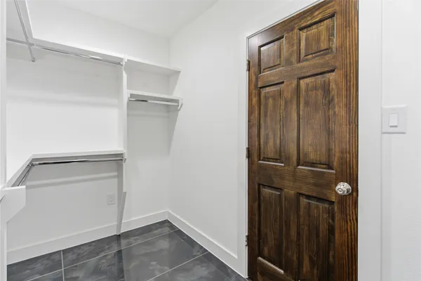 $2,200 | 430 North Hutcheson Street, Houston, TX 77003