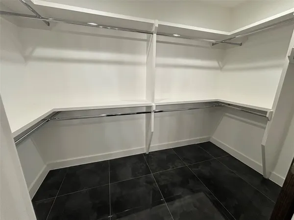 $2,200 | 430 North Hutcheson Street, Houston, TX 77003