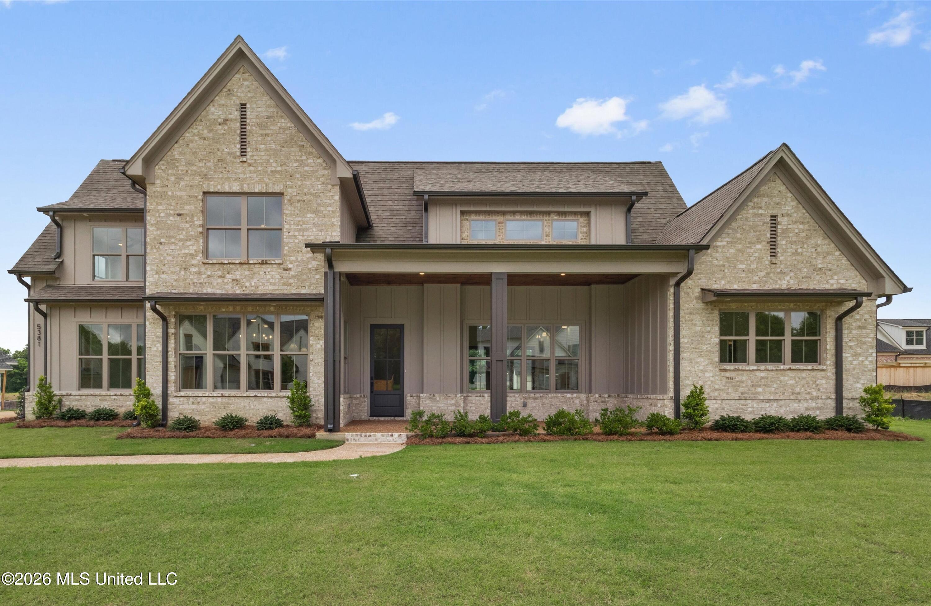 5381 Grayson Way