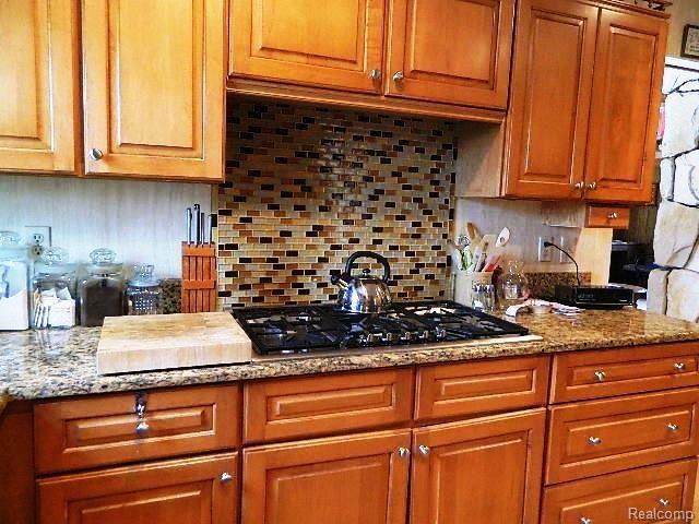 2420 Lannen Road Howell, MI 48855 - Photo 15 of 21 15-KIT-4.JPG