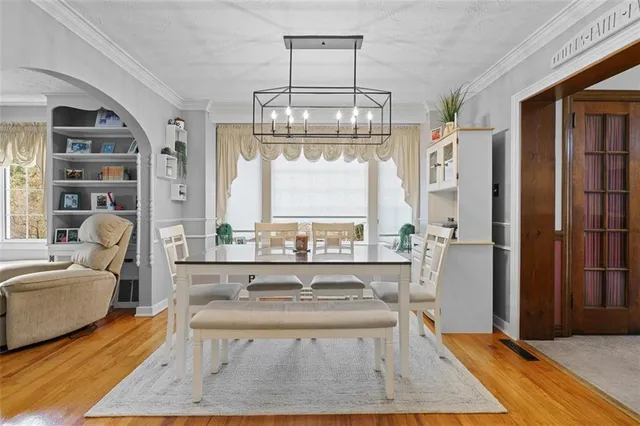 $349,000 | 1203 Cambridge Street, Natrona Heights, PA 15065