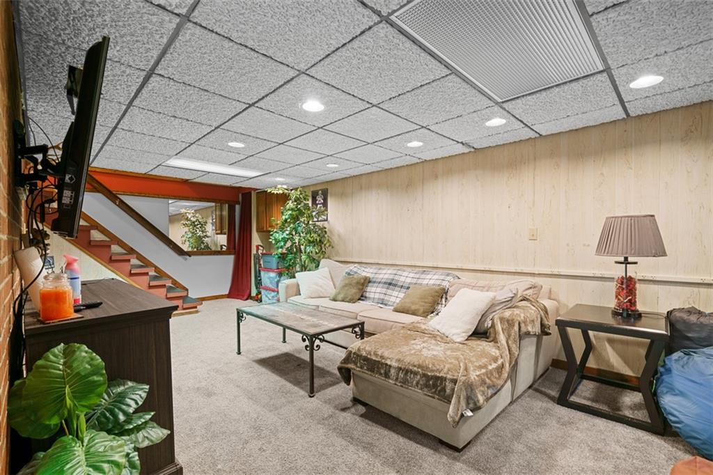 1203 Cambridge Street Natrona Heights, PA 15065 - Photo 27 of 28