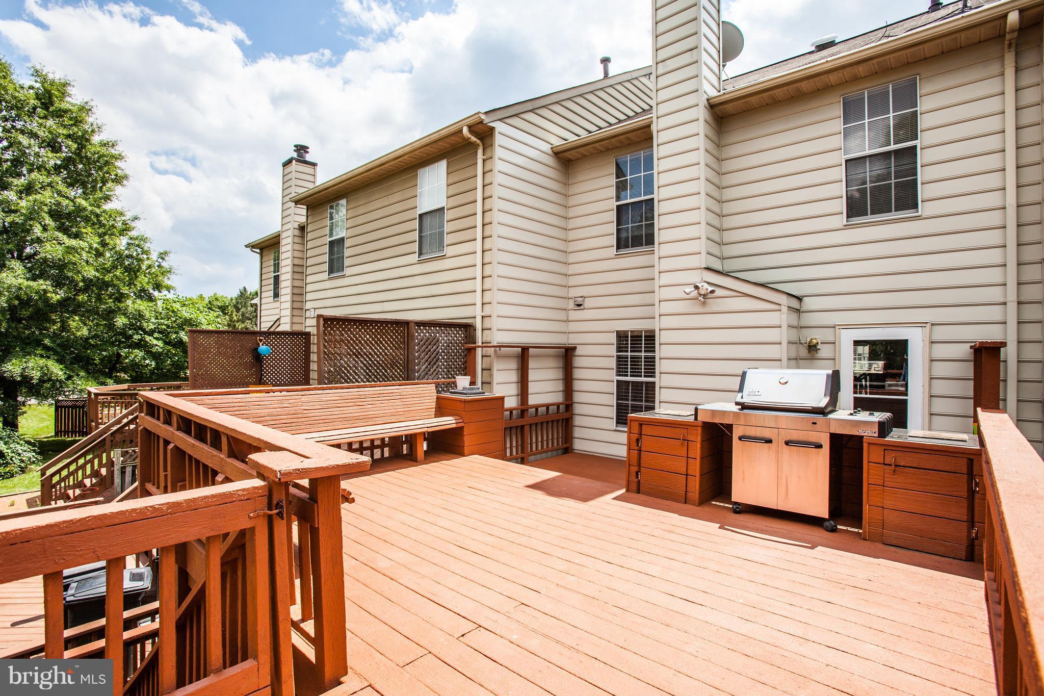6005 Bingley Road Alexandria, VA 22315 - Photo 12 of 26 Exterior (Rear)
