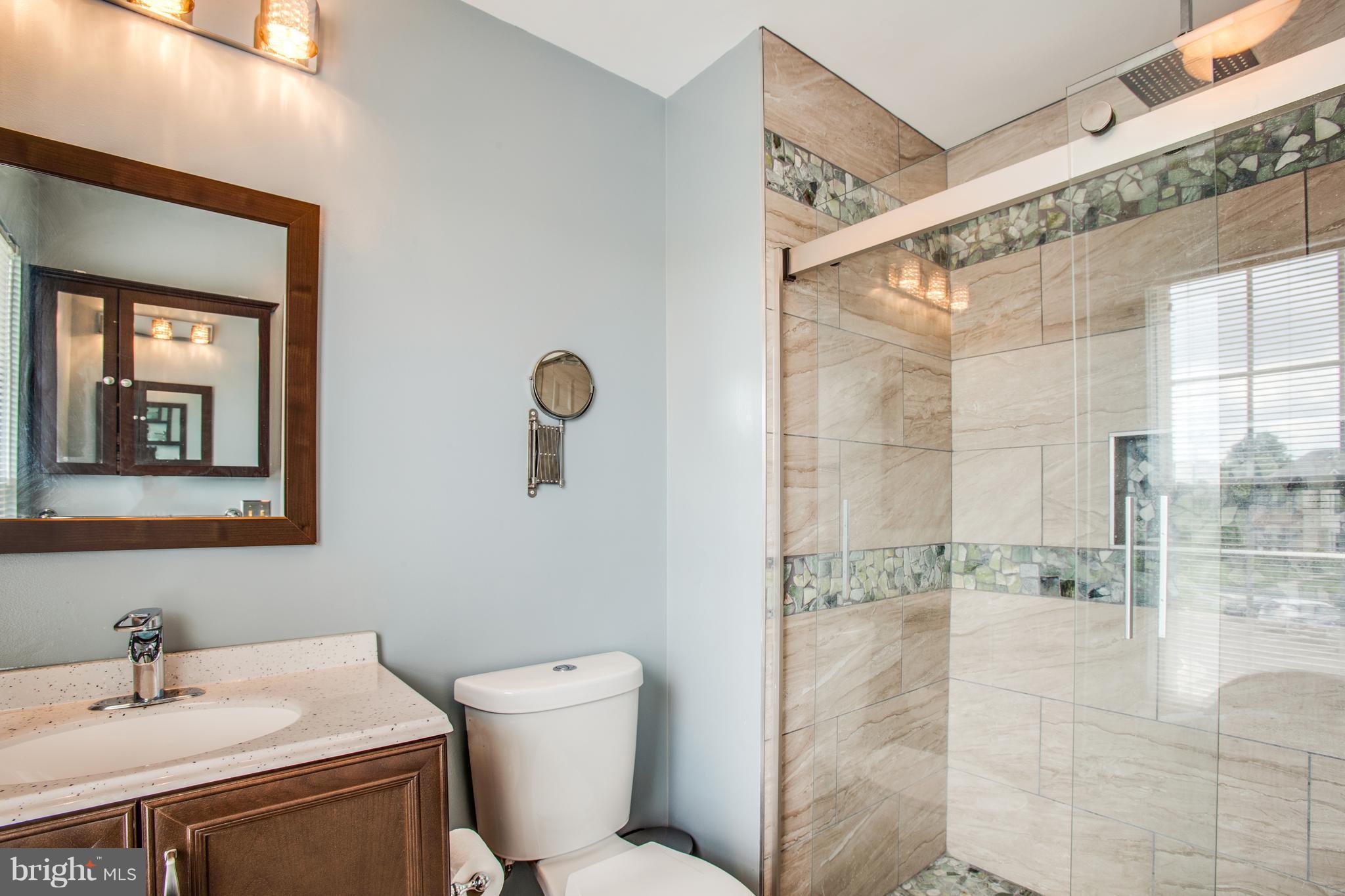 6005 Bingley Road Alexandria, VA 22315 - Photo 16 of 26 Bath (Master)