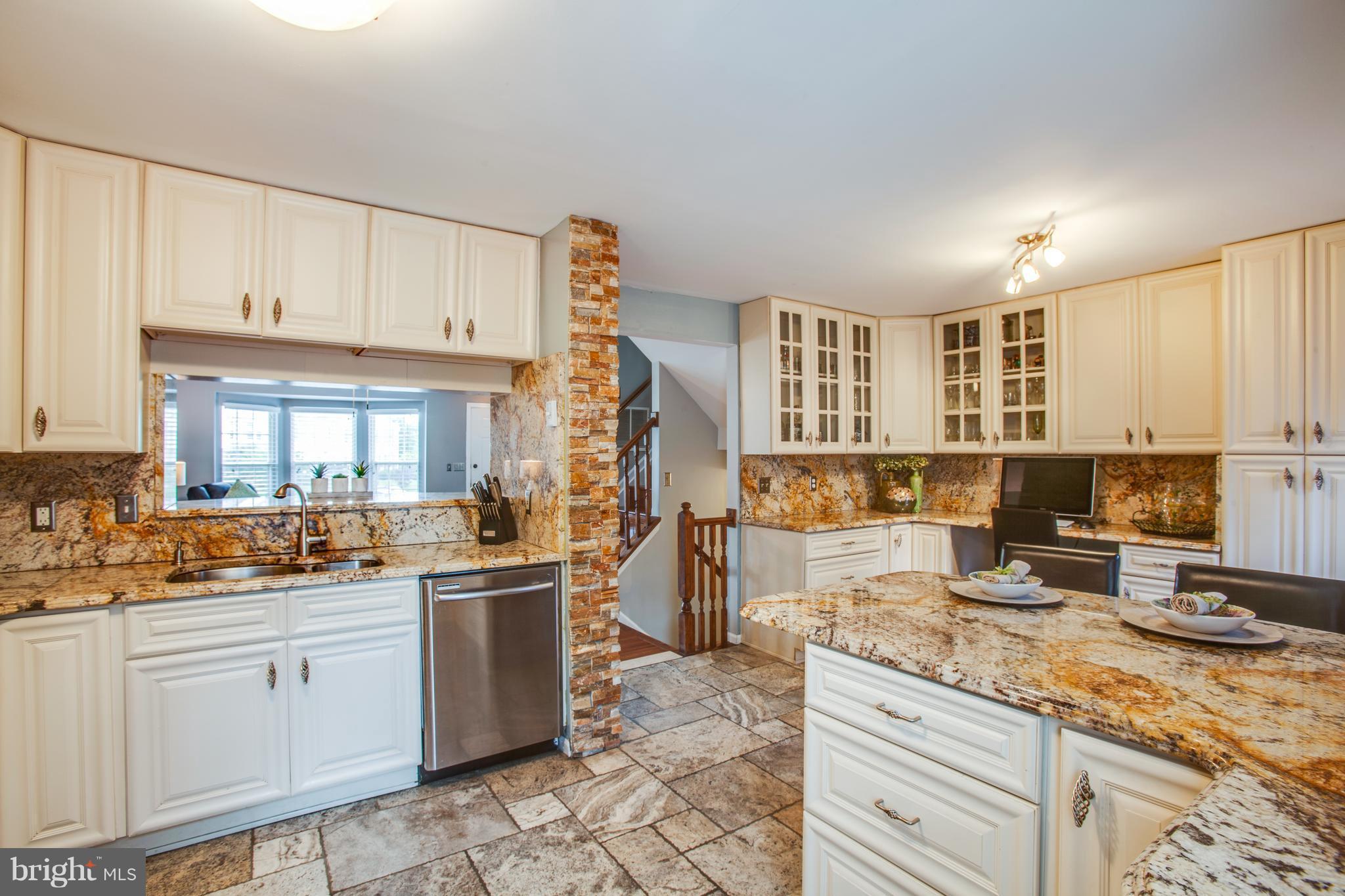 6005 Bingley Road Alexandria, VA 22315 - Photo 7 of 26 Kitchen