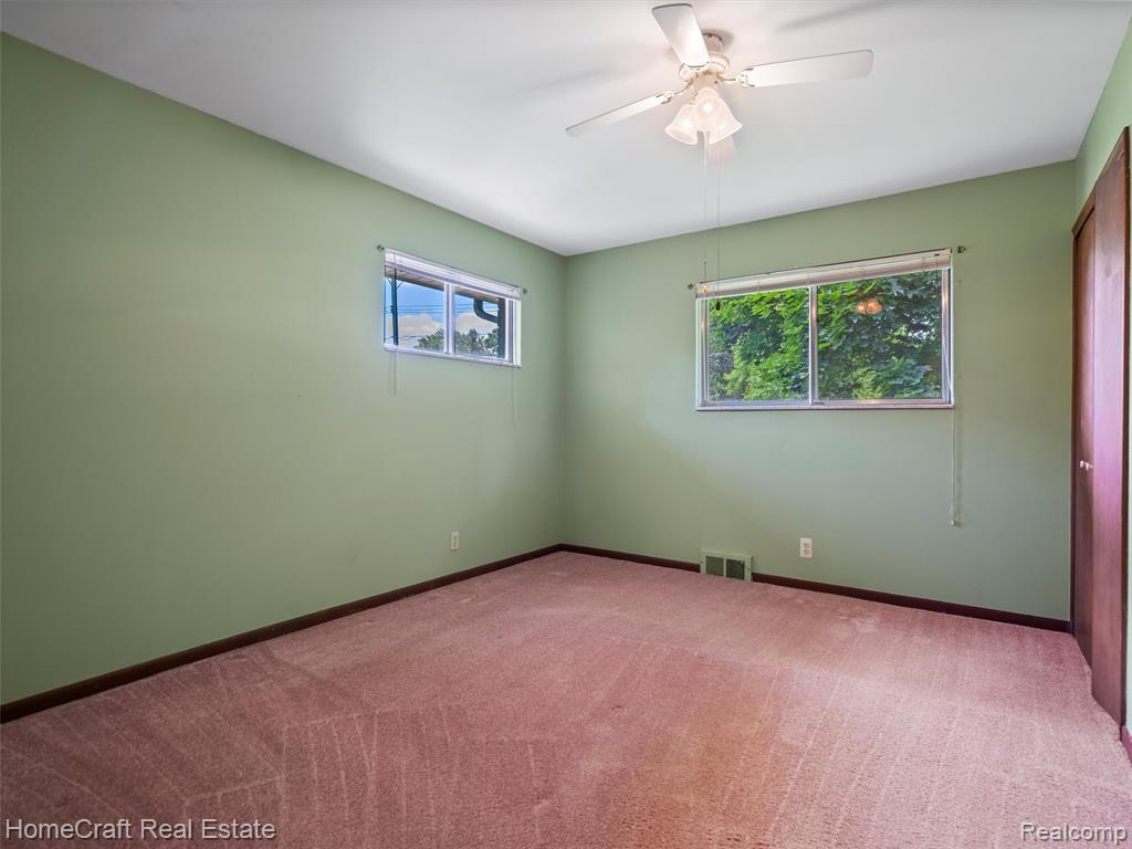 28210 Ridgebrook Road Farmington Hills, MI 48334 - Photo 20 of 42