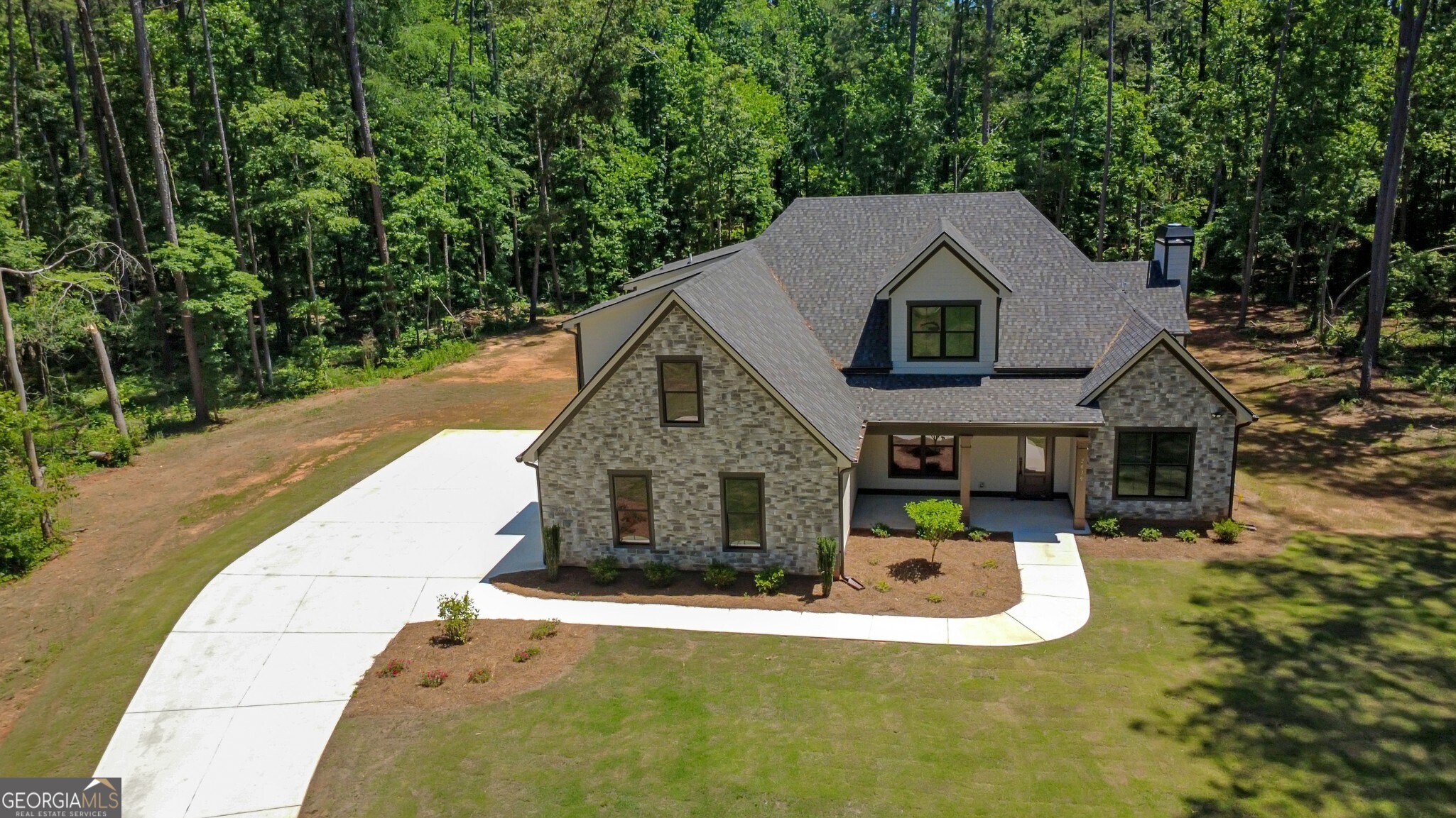 2039 Fischer Road Sharpsburg, GA 30277 - Photo 4 of 69 Gallery Image 4