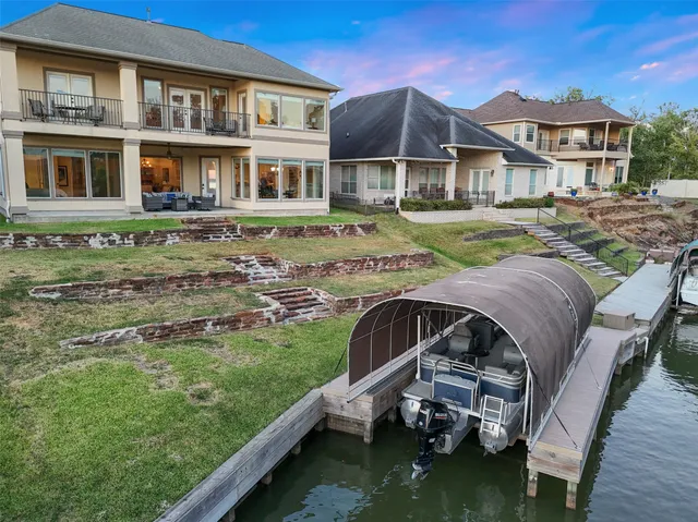 $1,095,000 | 12323 Longmire Cove, Conroe, TX 77304