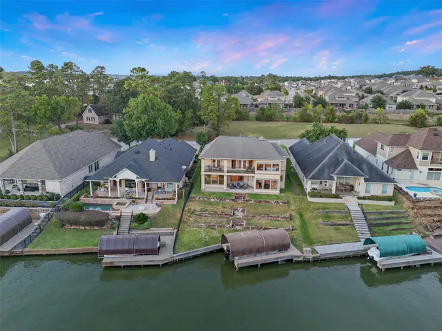$1,095,000 | 12323 Longmire Cove, Conroe, TX 77304