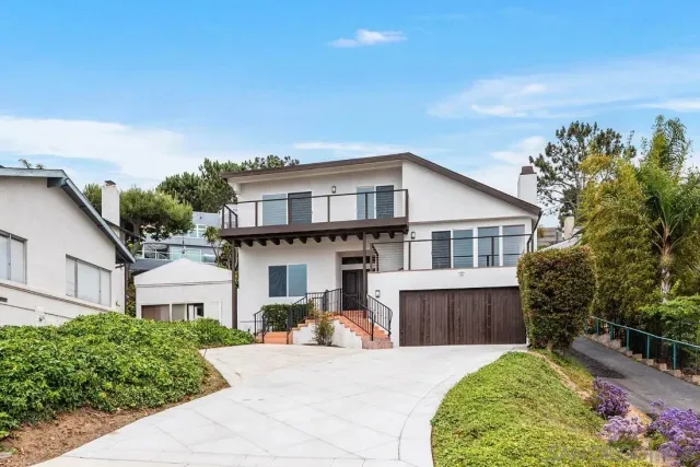 $7,888 | 13045 Via Esperia, Del Mar, CA 92014