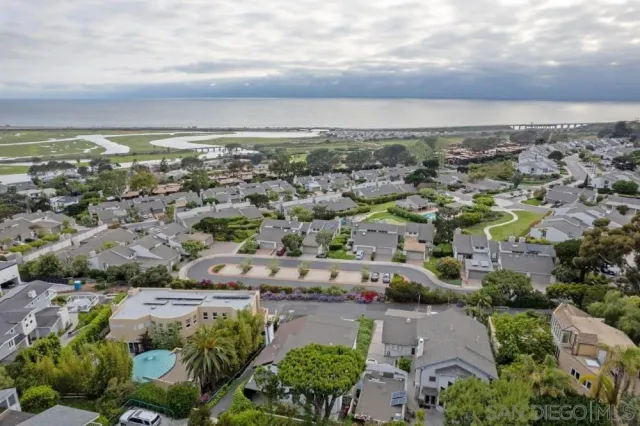 $7,888 | 13045 Via Esperia, Del Mar, CA 92014