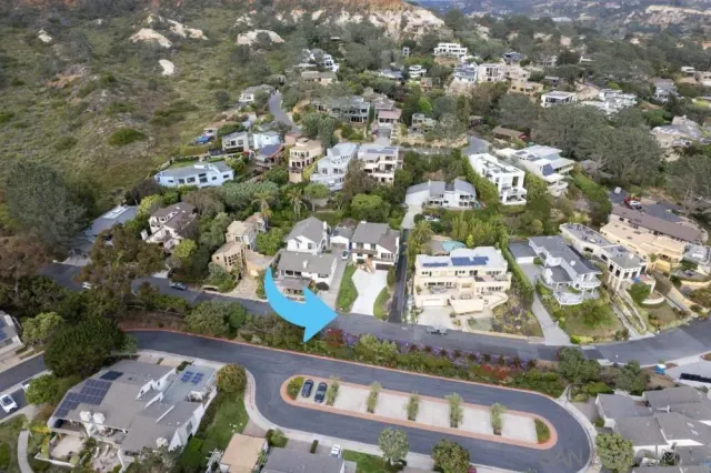 $7,888 | 13045 Via Esperia, Del Mar, CA 92014