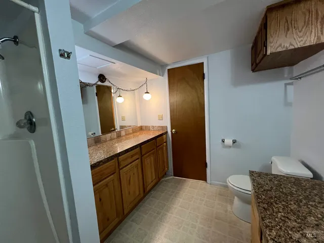 $1,295 | 2405 Sunset Drive, Unit 2, Ontario, OR 97914