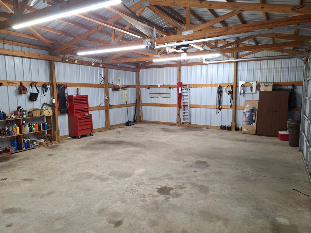 146 Sparkman Town Road Rock Island, TN 38581 - Photo 10 of 60 a view of a garage with furniture