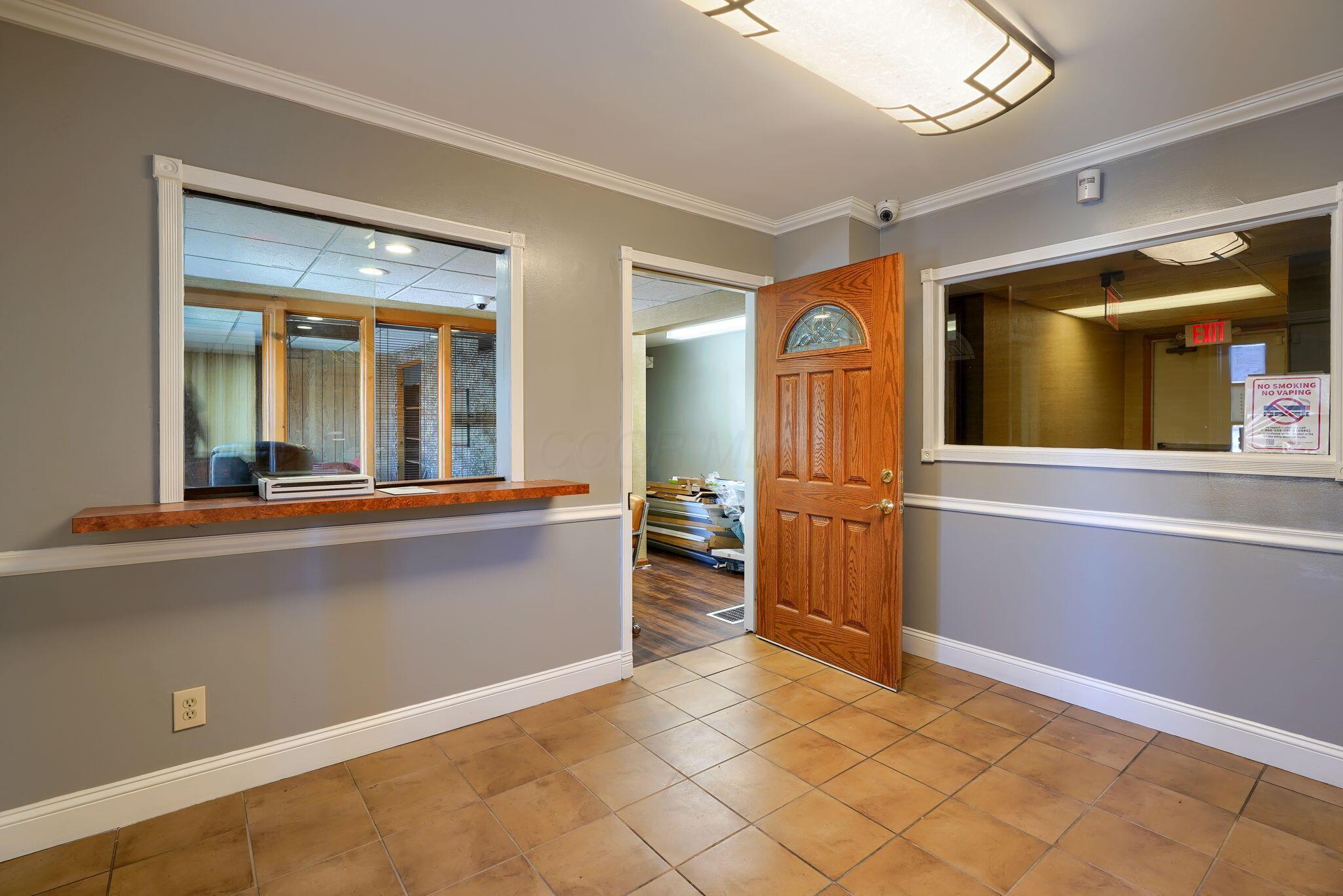 2505 Woodley Road Columbus, OH 43231 - Photo 57 of 70 2505 Woodley Rd (28)