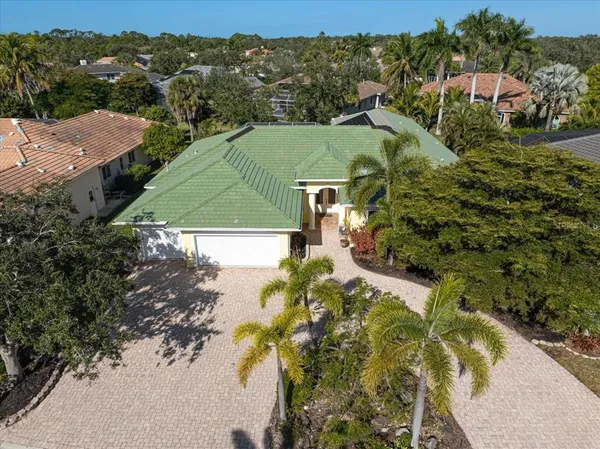 $1,050,000 | 4708 Sweetmeadow Circle, Sarasota, FL 34238