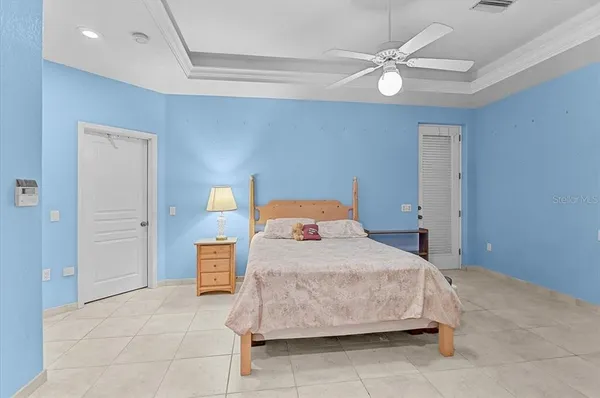 $1,050,000 | 4708 Sweetmeadow Circle, Sarasota, FL 34238