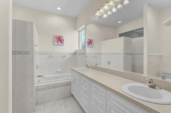 $1,050,000 | 4708 Sweetmeadow Circle, Sarasota, FL 34238