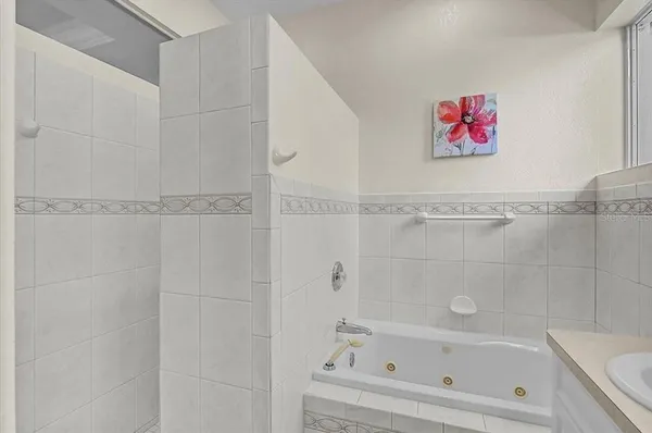 $1,050,000 | 4708 Sweetmeadow Circle, Sarasota, FL 34238