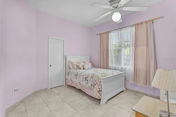 $1,050,000 | 4708 Sweetmeadow Circle, Sarasota, FL 34238