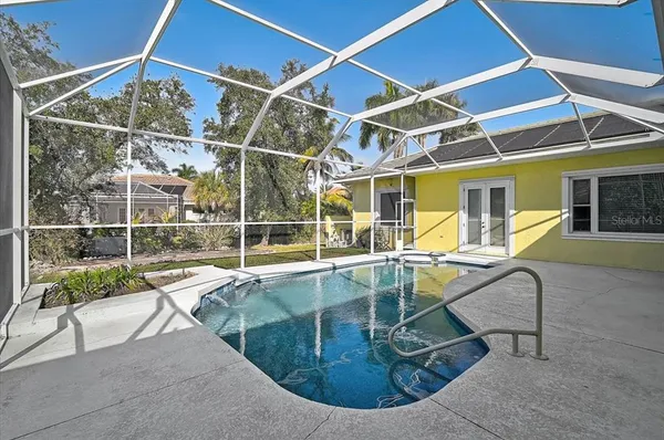 $1,050,000 | 4708 Sweetmeadow Circle, Sarasota, FL 34238