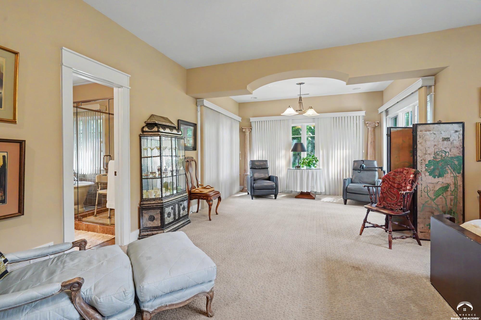 1006 Avalon Road Lawrence, KS 66044 - Photo 29 of 57 Gallery Image 29