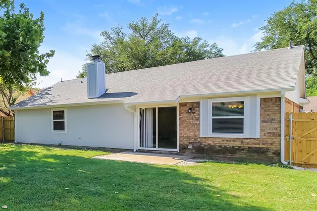 $2,020 | 6637 North Park Drive, Watauga, TX 76148