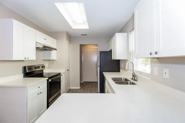 $2,020 | 6637 North Park Drive, Watauga, TX 76148