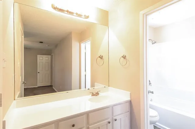 $2,020 | 6637 North Park Drive, Watauga, TX 76148