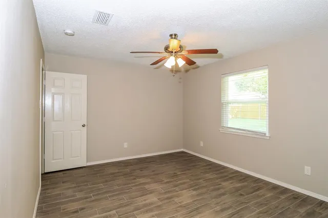 $2,020 | 6637 North Park Drive, Watauga, TX 76148