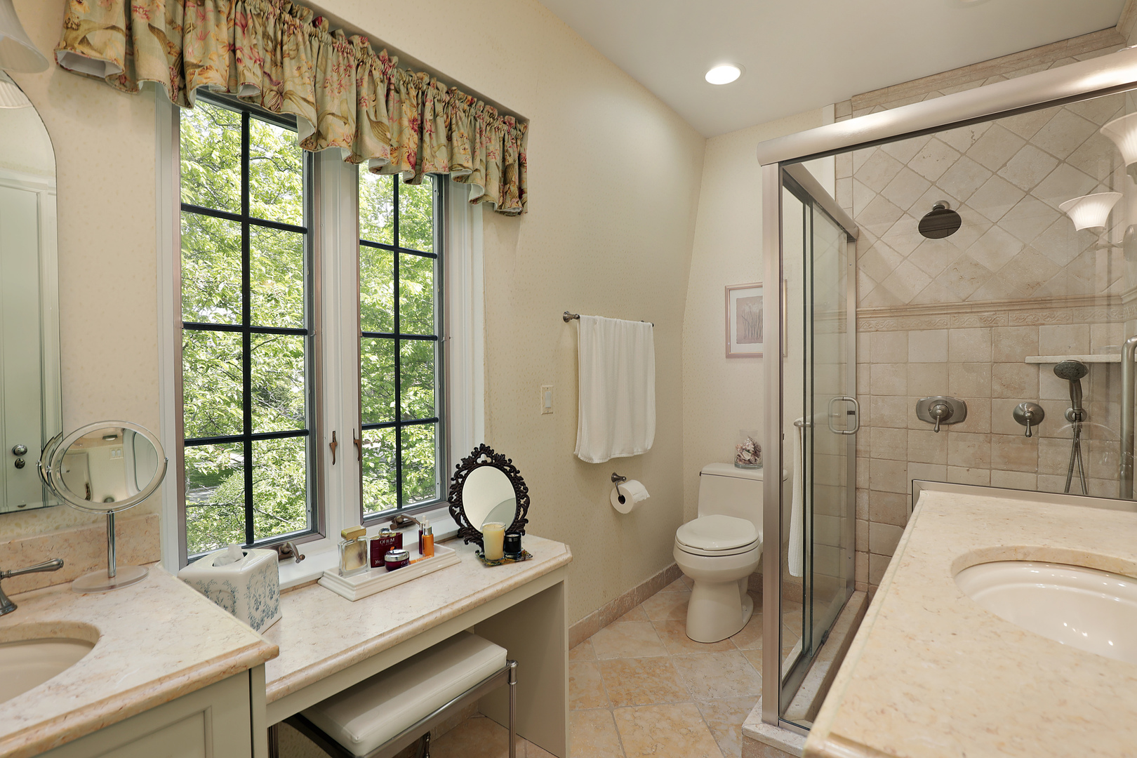 478 Sunset Road Winnetka, IL 60093 - Photo 12 of 25