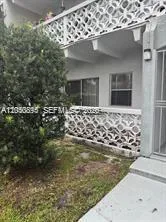 $2,700 | 2005 Sans Souci Boulevard, Unit 206, North Miami, FL 33181
