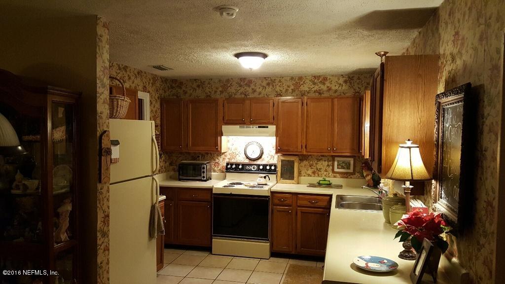 2419 Patsy Anne Drive Jacksonville, FL 32207 - Photo 15 of 33 Patsy Anne kitchen