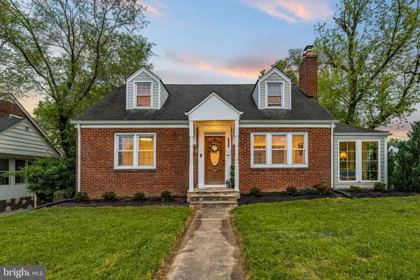 $4,500 | 7241 Lee Highway, Falls Church, VA 22042