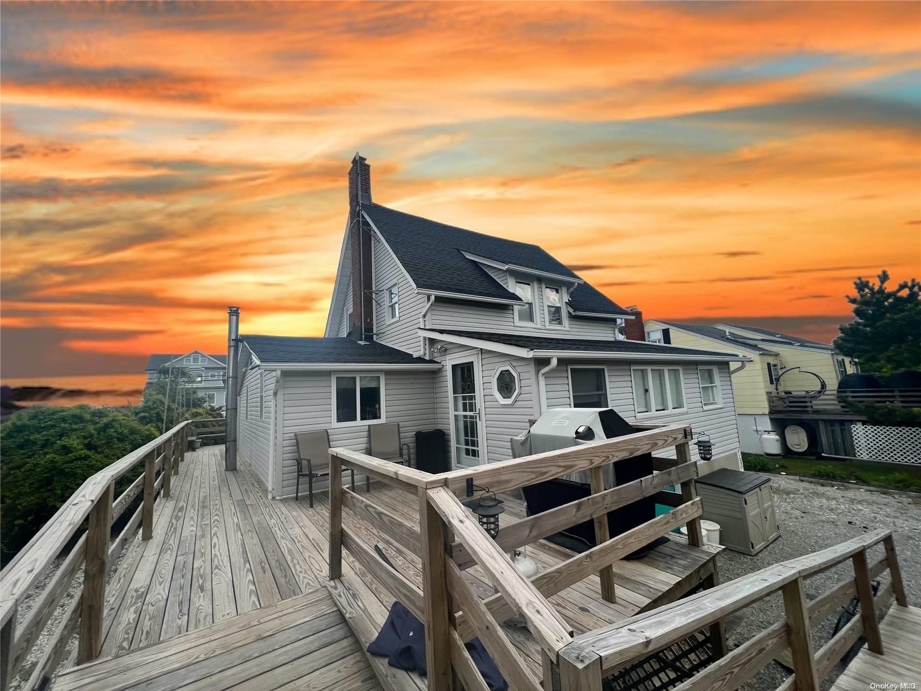 18 Oak Beach Road Babylon, NY 11702 - Photo 1 of 1 Gallery Image 1