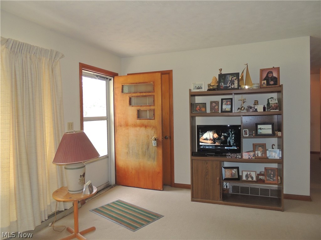3280 Shellhart Road Norton, OH 44203 - Photo 7 of 10 Gallery Image 7