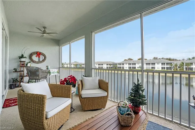$580,000 | 2647 Seychelles Circle, Unit 2206, Naples, FL 34112