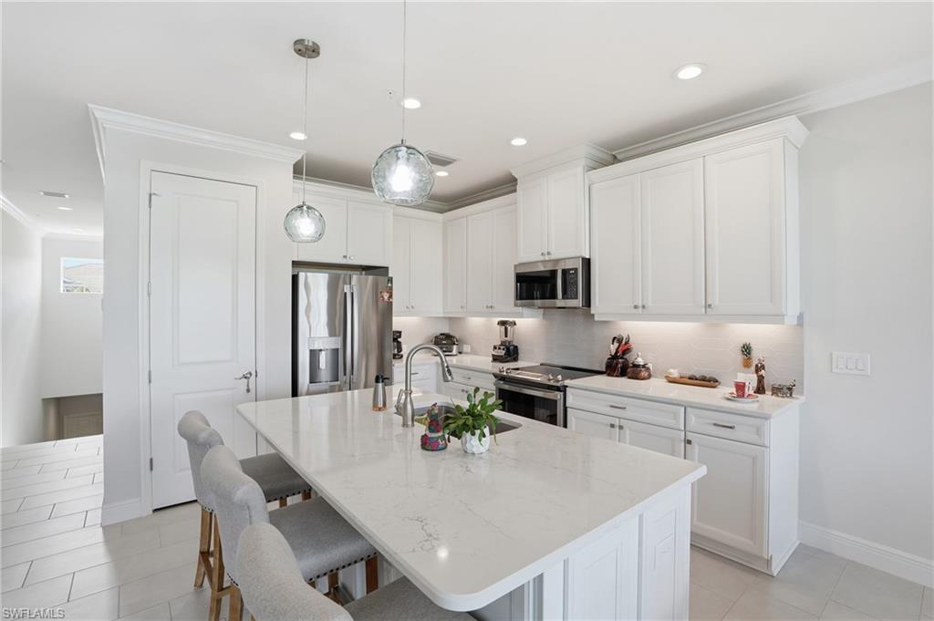 2647 Seychelles Circle, Unit 2206 Naples, FL 34112 - Photo 10 of 31