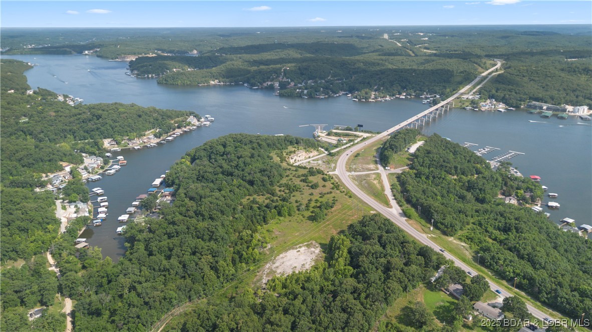 Twin Rivers Point Camdenton, MO 65020 - Photo 8 of 35