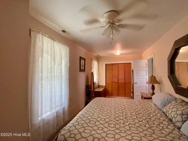 $219,900 | 730 Highway 70 Sea Level, Sealevel, NC 28577