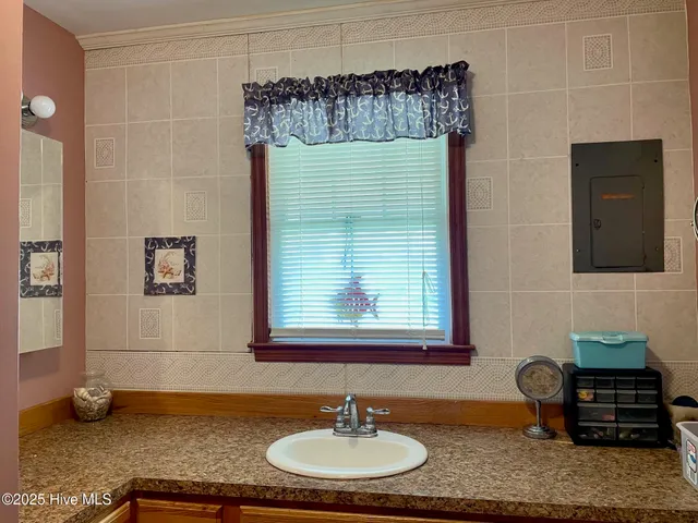 $219,900 | 730 Highway 70 Sea Level, Sealevel, NC 28577